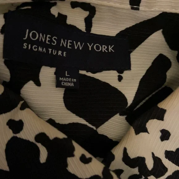 Jones New York Large Jacket.   CL/GR08 - Picture 4 of 4